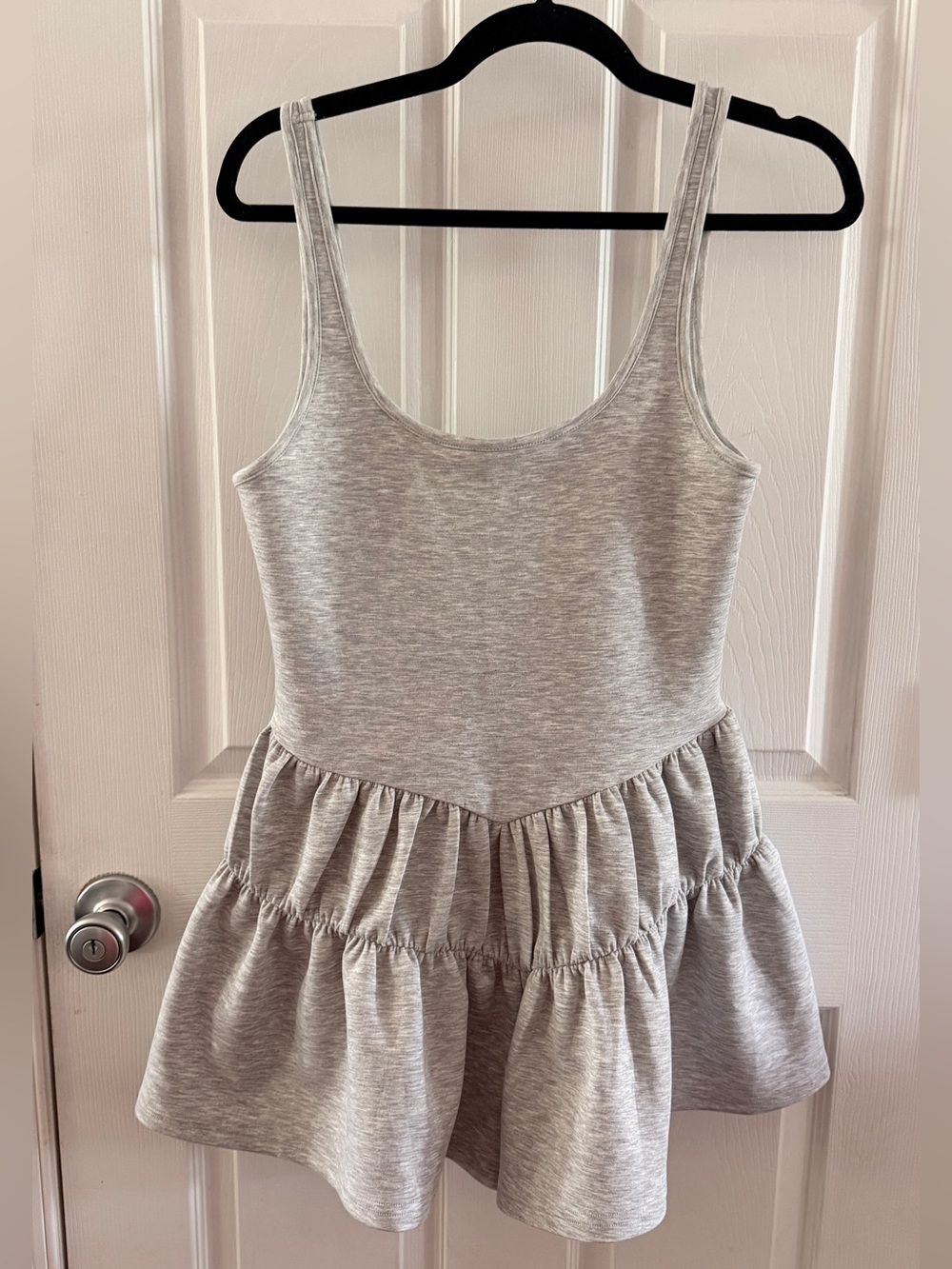 MABLE Heather Gray Tiered Romper Shorts Sleeveless Pocketed Size Medium